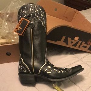 Ariat women’s Presidio boot size 10. New in box.